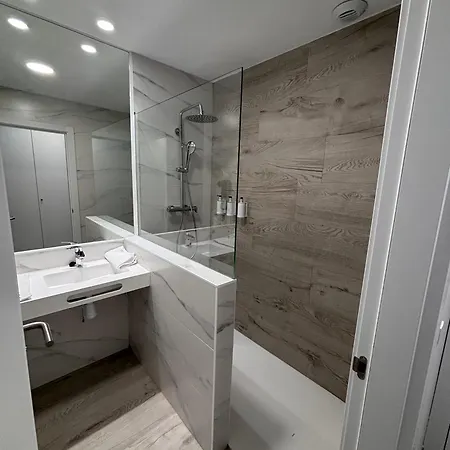 Hotel Radona 3*